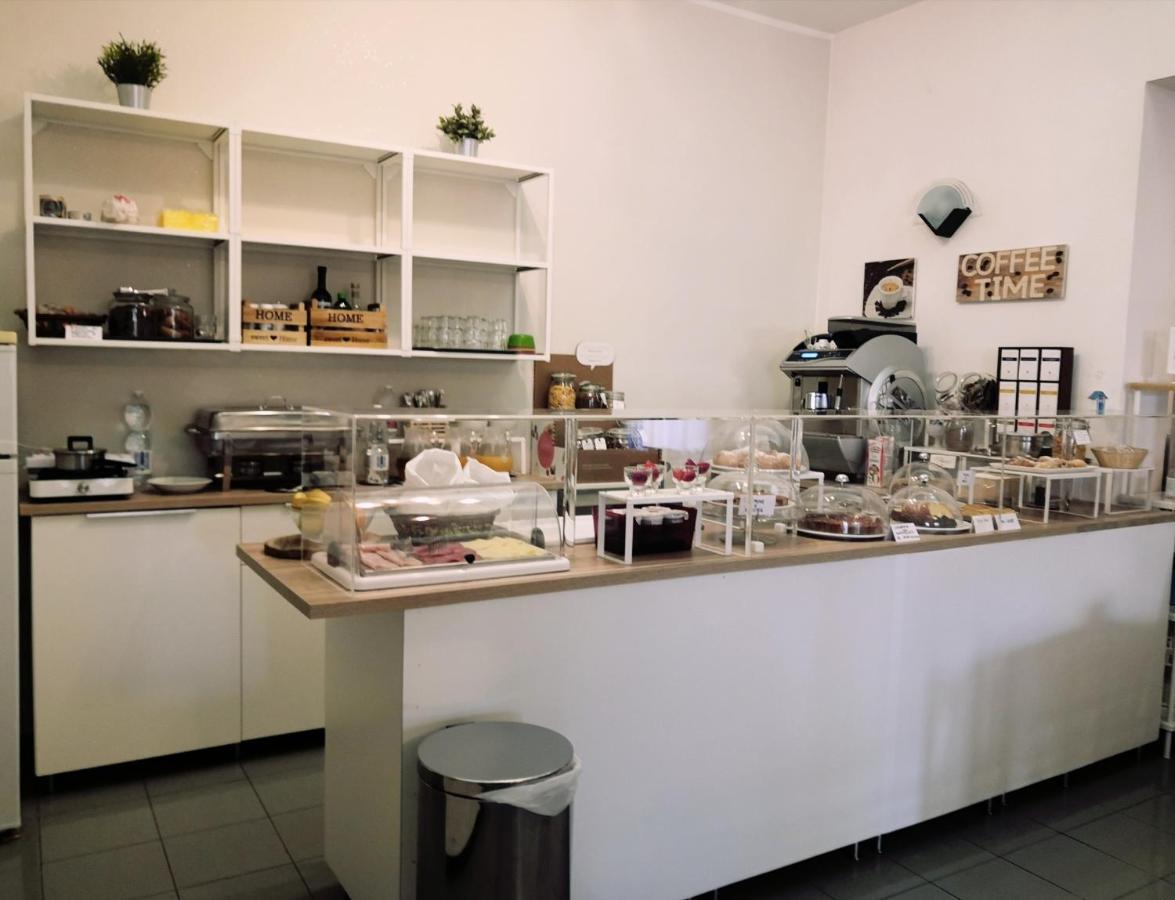 Iride Suite, Breakfast&brunch - Ideale Per Famiglie E Coppie Hotel 2*